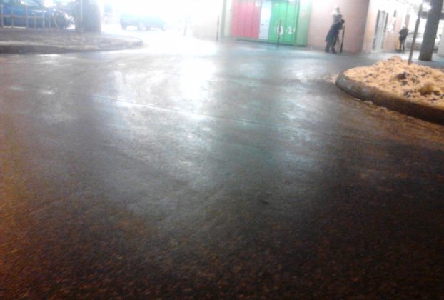 Ónos eső tükörjég Debrecenben