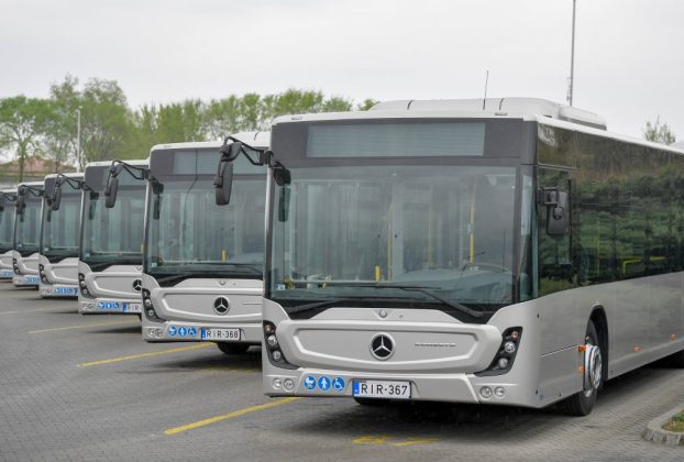 Buszok-mercedes-debrecen