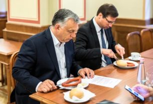 Orbán Viktor debrecenit reggelizett