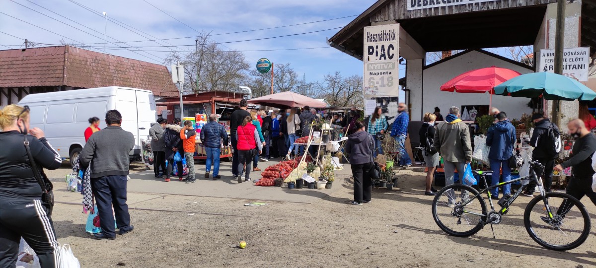 Debreceni Zsibogó használtcikk piac