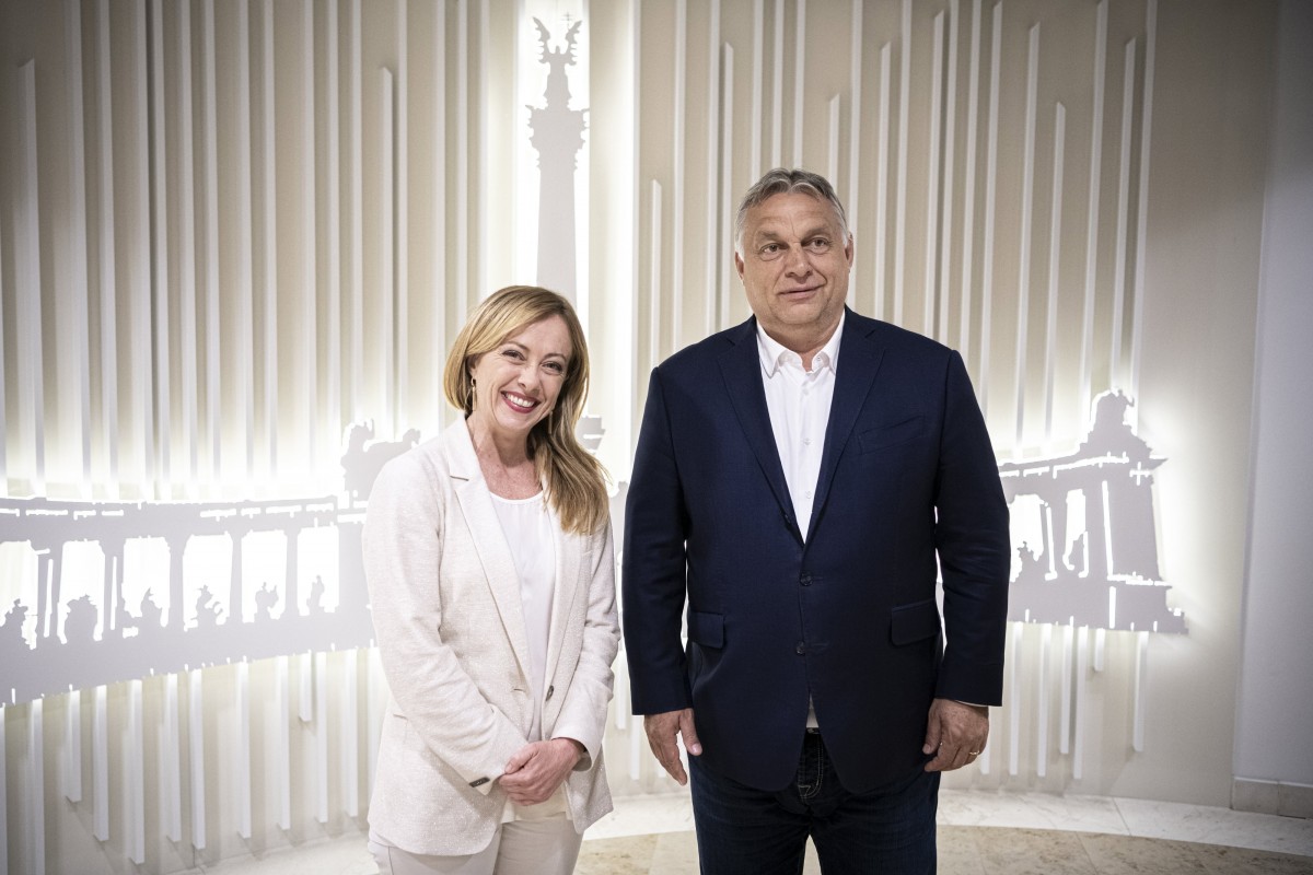 Giorgia Meloni és Orbán Viktor