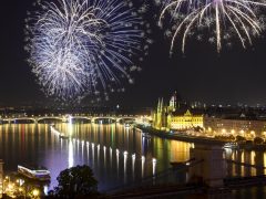 Tűzijáték Budapest 2022