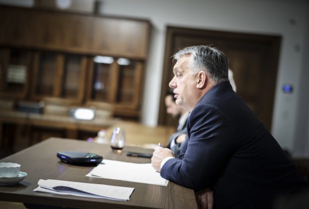Orbán Viktor videókonferencián a Kereszténydemokrata Internacionálé (CDI) vezetőségi ülésén