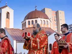 Felszentelték az új Szentháromság görögkatolikus templomot Debrecenben