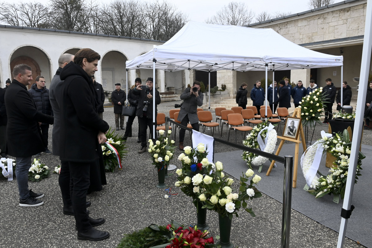 Csapó Gábor temetése