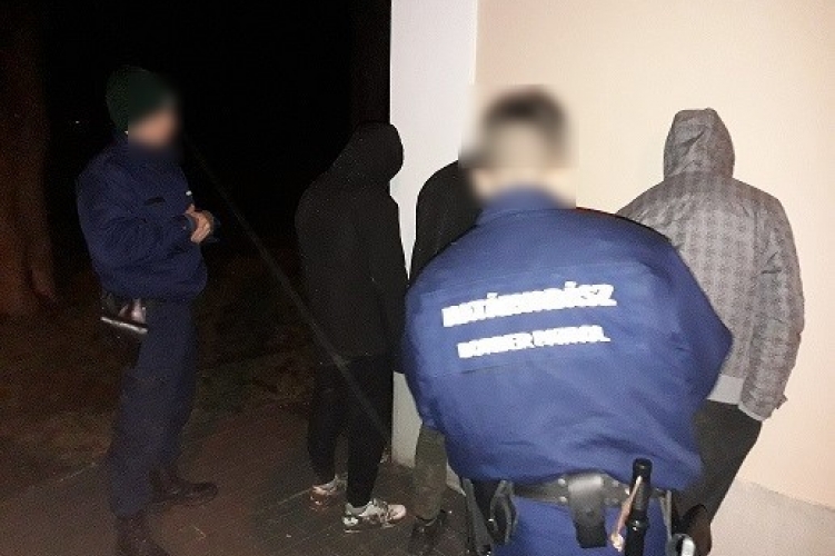Külföldi határsértők Biharkeresztesen