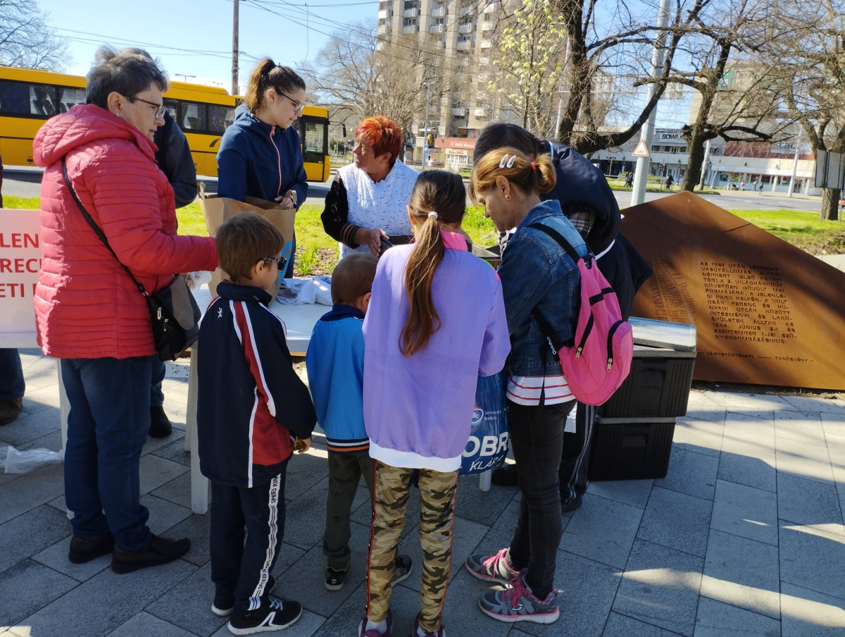 Ételosztás Debrecenben