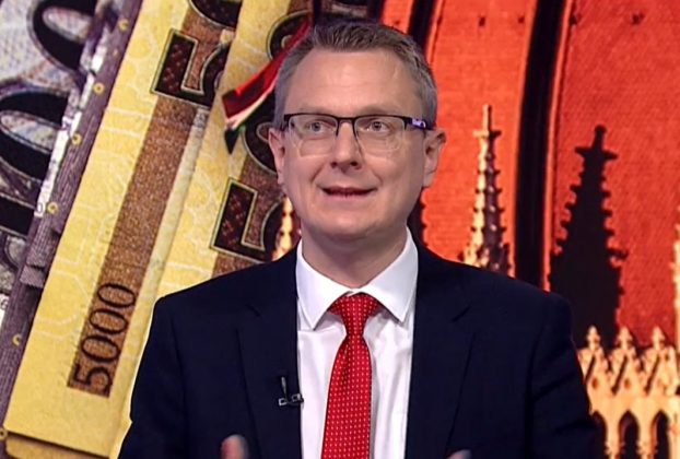 Rétvári Bence tanárfizetések