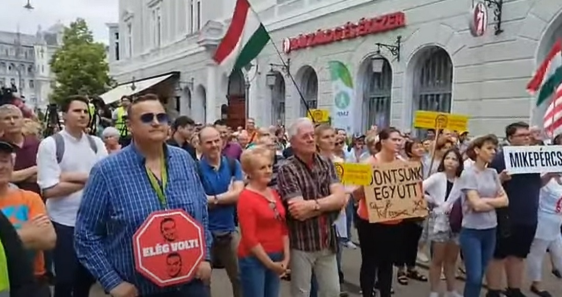 Akkumulátorgyár ellenes tüntetés Debrecenben