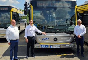 DKV új buszok átadása