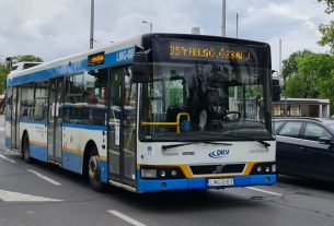 35y busz Debrecen