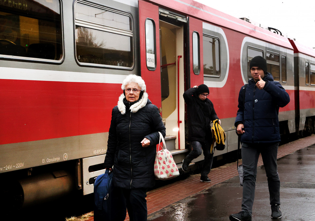 Szeged, Lázár János, vonat járat, Szeged-Szabadka, vasút, vonat, közlekedés, MÁV, vasútállomás