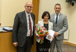 Tudományos elismerést kaptak a Debreceni Egyetem professzorai