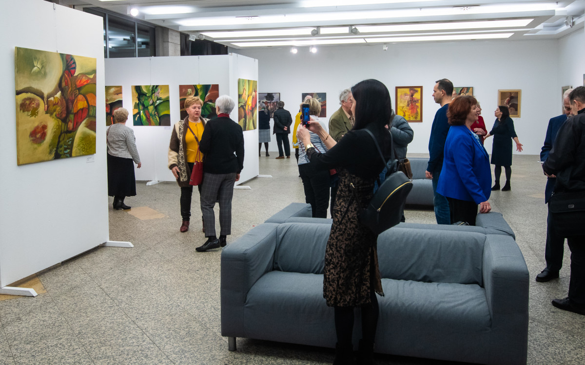 Gonda Zoltán festőművész kiállítása Debrecenben