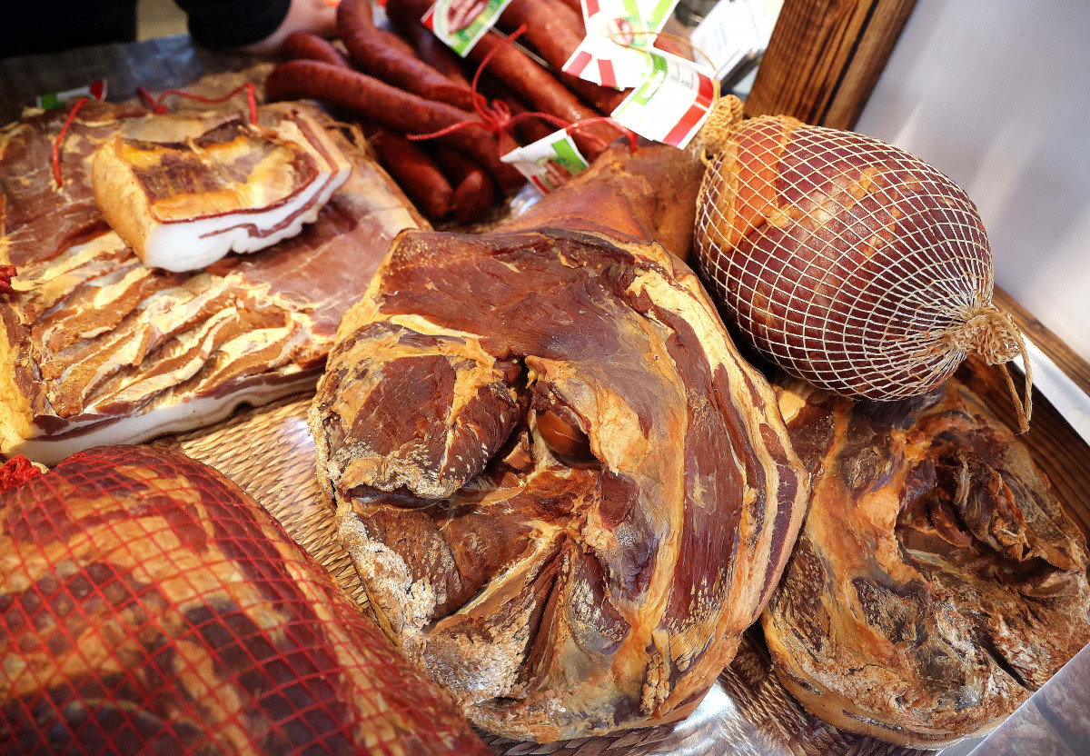 Szeged, sonka, húsvét, Kothencz Tibor, kistermelő, Mars tér, piac