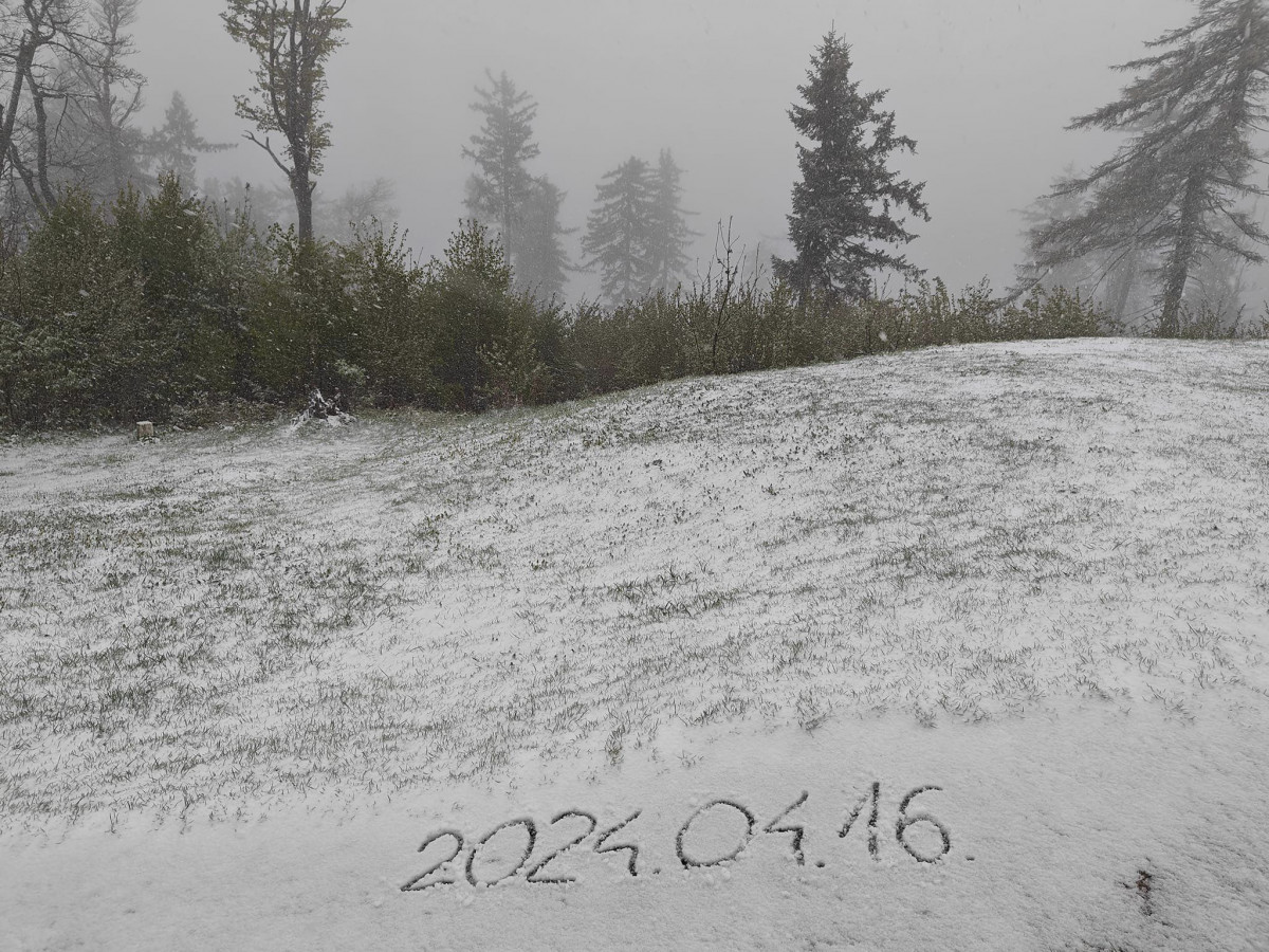 Havazás az Írott-kő csúcson