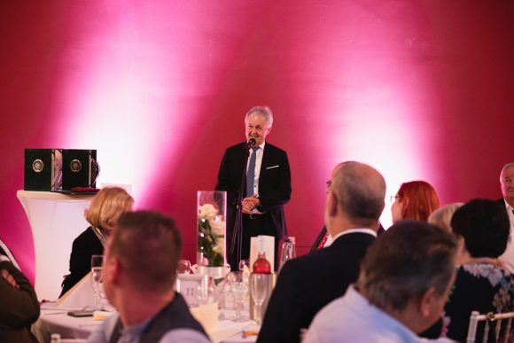 Aranykoszorús mestert avatott és vállalkozókat díjazott az iparkamara