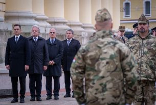 Az aradi hősökre emlékeztek Debrecenben