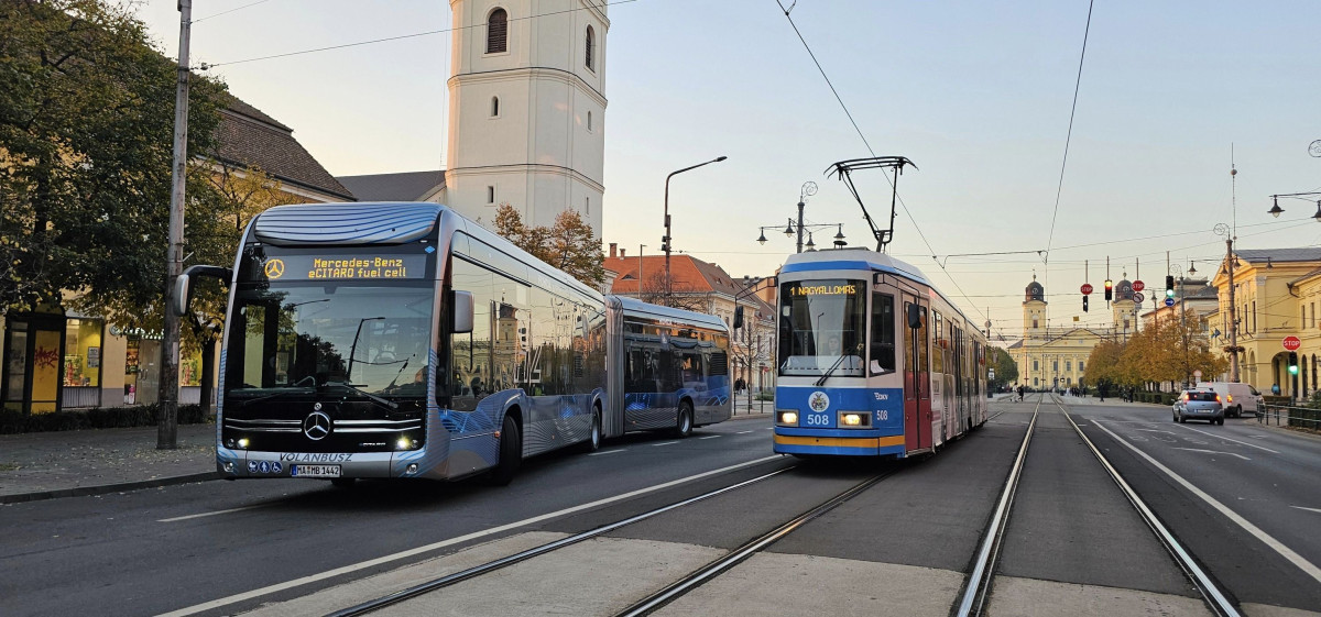 Hidrogénbusz Debrecenben