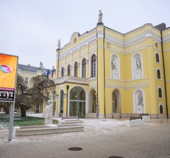 Csokonai Nemzeti Színház