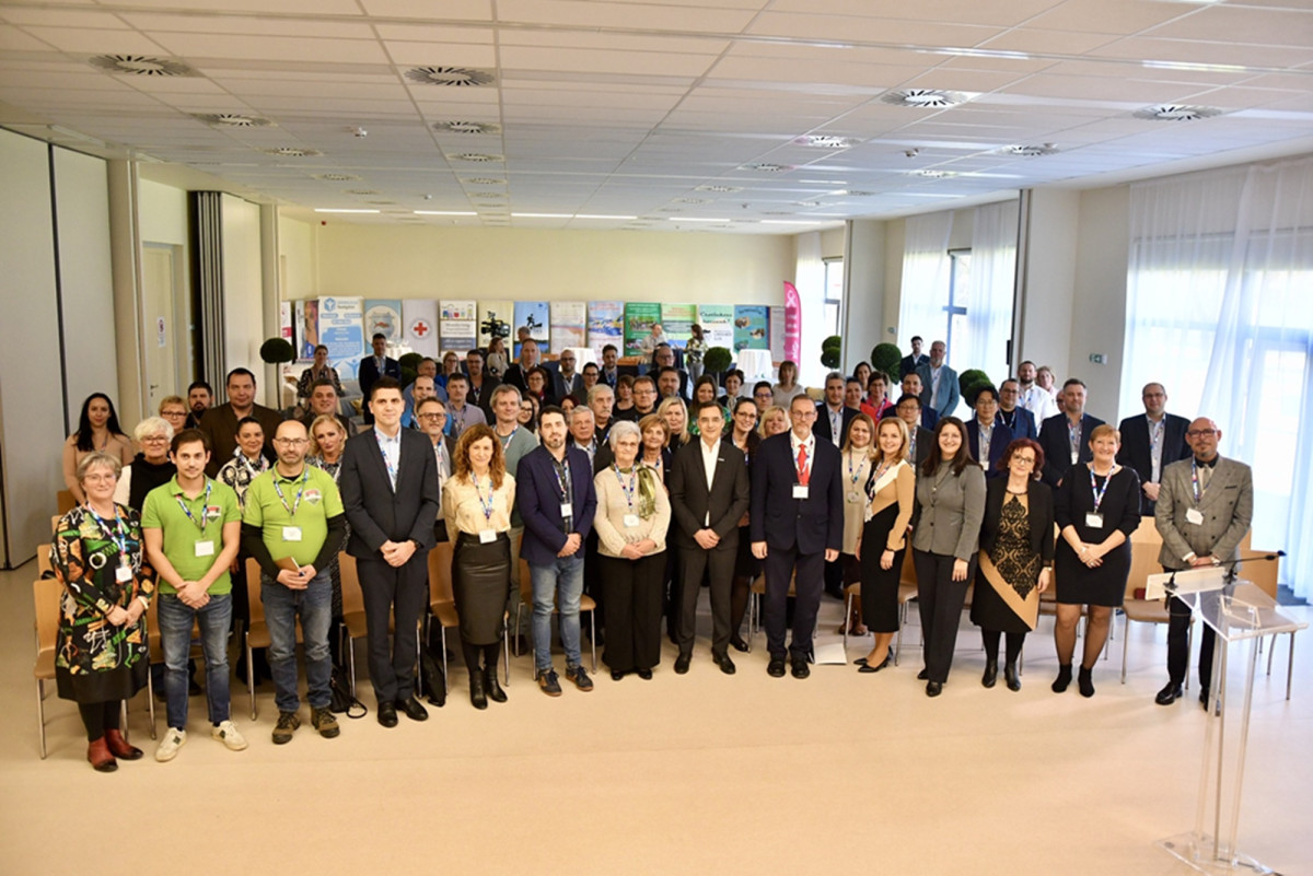 Civilek a Fiatalokért Egyesület