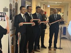 Kornes labor átadása Debrecenben