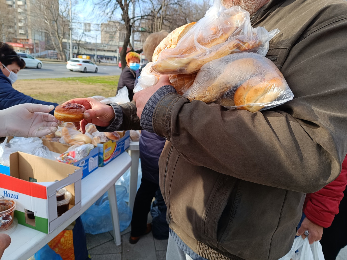 Ismét lesz ételosztás "kéretlenül" Debrecenben, sorszámmal