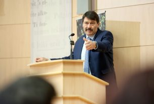 Szeged, Áder János, Kék Bolygó, klímavédelem, fenntarthatósági témahét, előadás, TIK