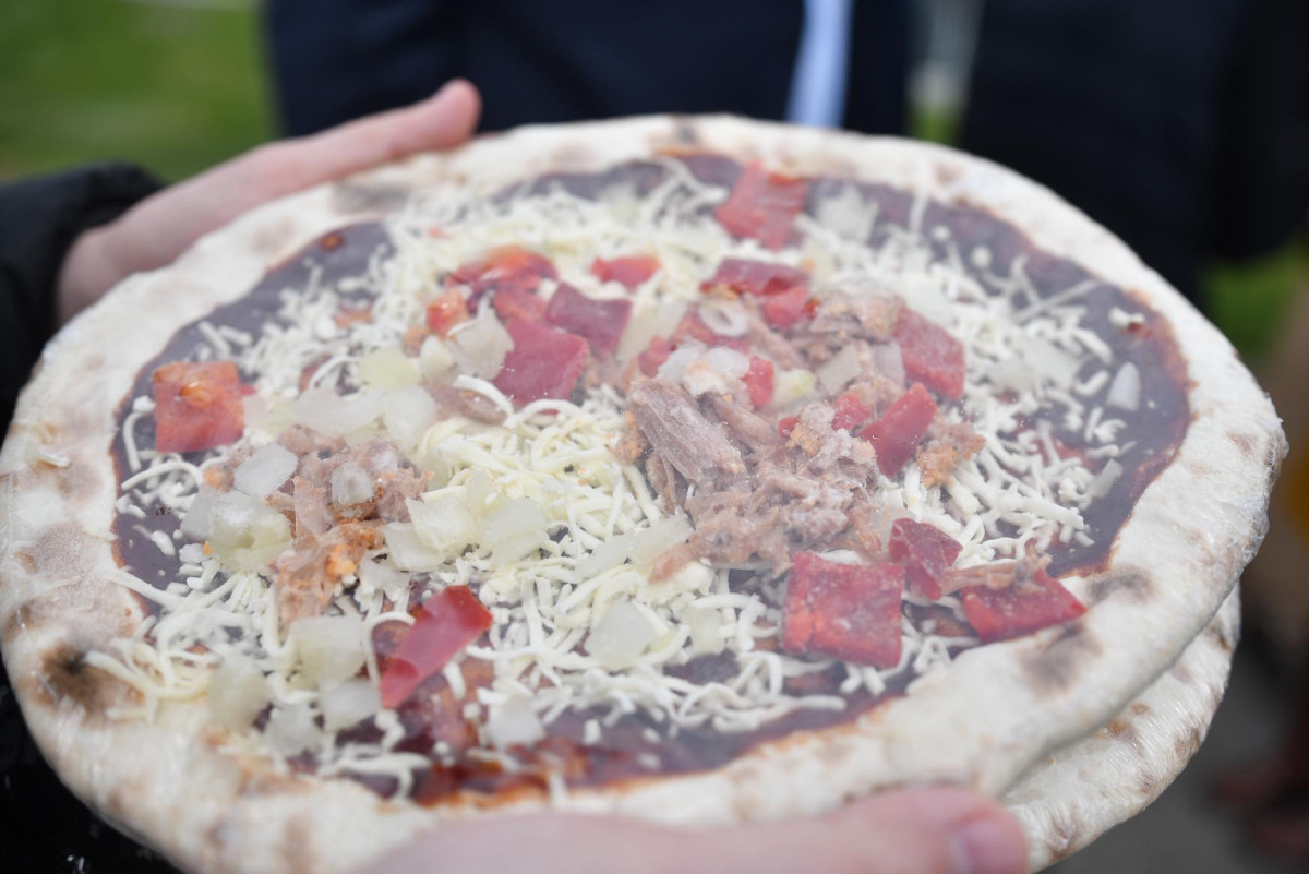 Mirelit pizzával tennék boldogabbá a debreceni rászorulókat