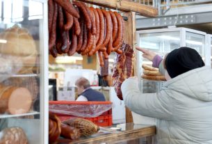 Szeged, húsvét, Mars téri piac, vásárlás, piac, sonka, tojás, zöldség, kalács