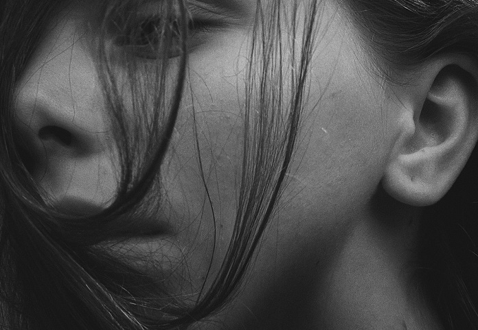 Bántalmazott lány
