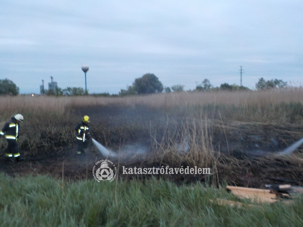 Nádas égett Hajdúszovátnál