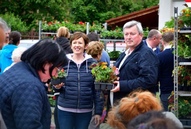 Virágosztás Debrecenben