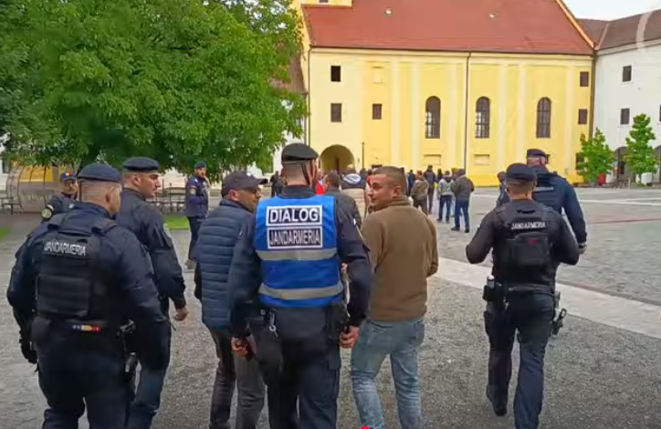 Magyar Péter szerint egy Fidesz-közeli vállalkozó küldhette a provokátorokat a nagyváradi rendezvényére