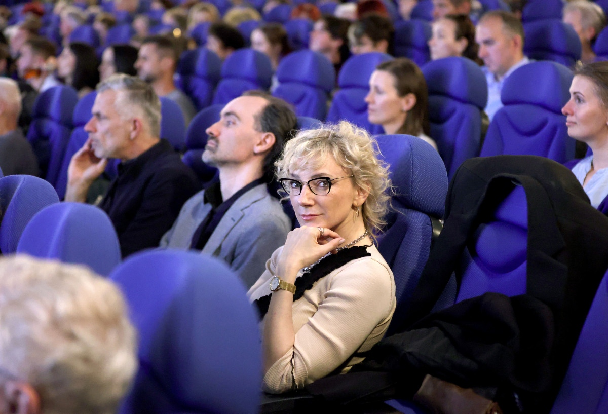 Szeged, Zsigmond Vilmos Nemzetközi Filmfesztivál, Filmfesztivál, megnyitó, Belvárosi mozi, Csapó Ida, cérnaportré, kiállítás, Borbély Alexandra