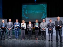 Díjazták Debrecen legkiválóbb pedagógusait