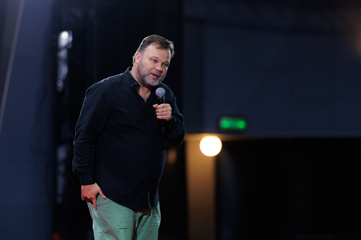 Aranyosi Péter. Humorista. Karinthy-gyűrű. Fotó: Aranyosi Péter hivatalos FB.