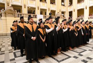 Orvos diplomaosztó a Debreceni Egyetemen