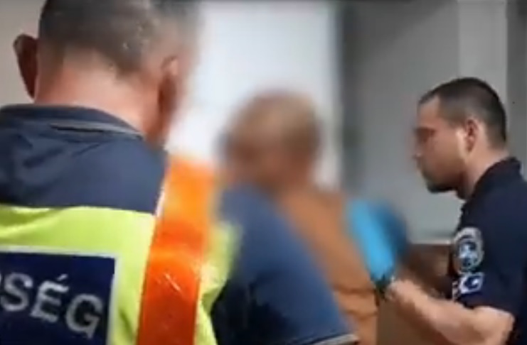 Kisboltot törtek fel Debrecenben