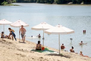 Szeged, Sárga, szabadstrand, strand, nyár, meleg, hőség, kánikula, fürdőzés, napozás, Tisza, Tisza part