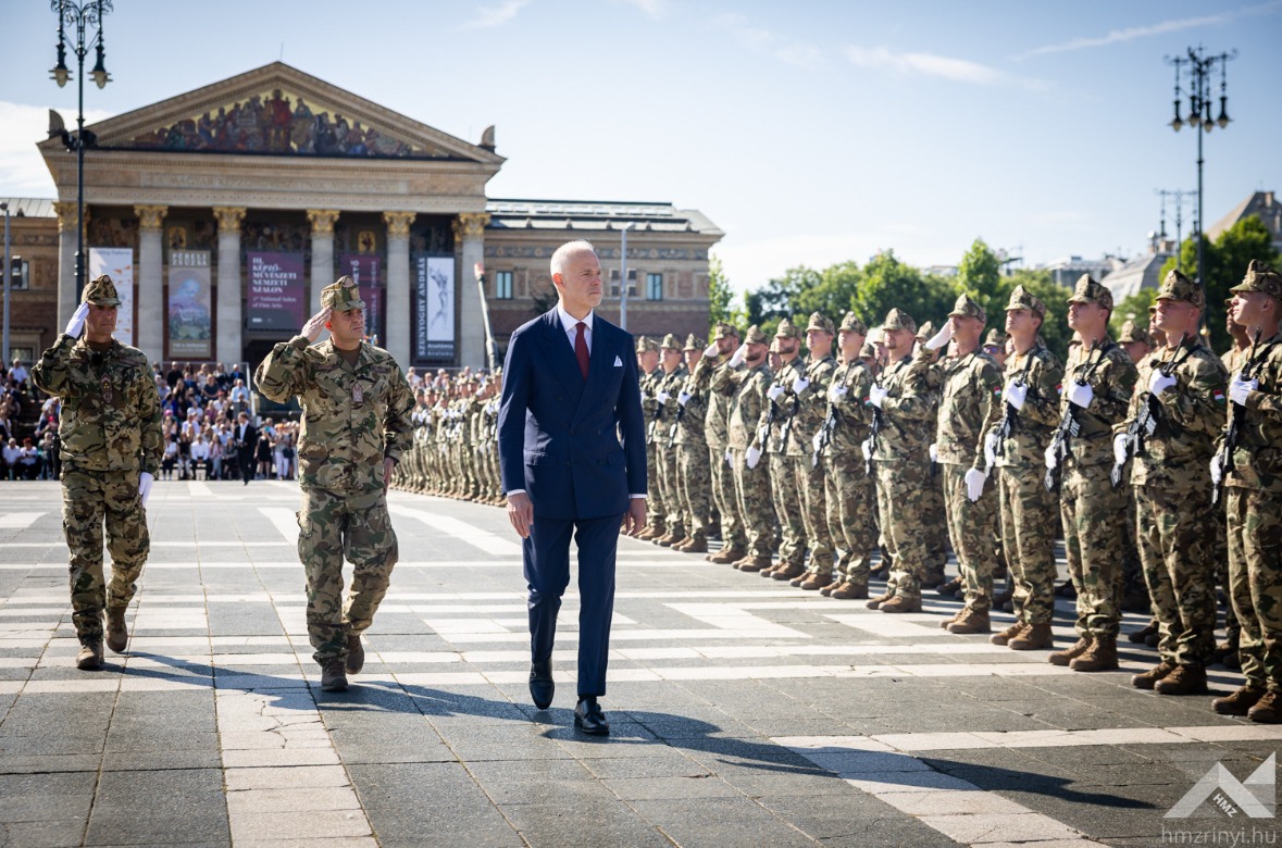 Szalay-Bobrovniczky Kristóf