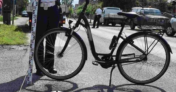 Szabálytalanul kihúzott drótkábelben esett el egy biciklis Józsán