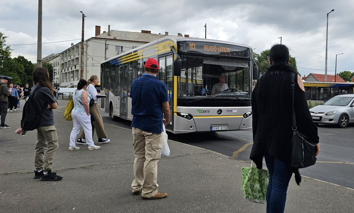 10-es busz Debrecen