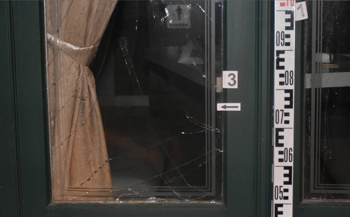 14 éves fiúk törtek be egy debreceni étterembe