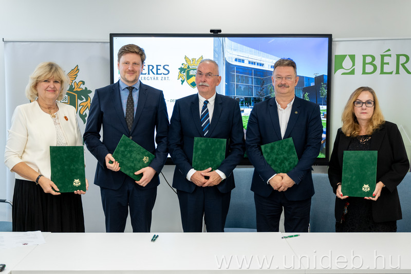 Együttműködési keretmegállapodást kötött a Debreceni Egyetem és a Béres