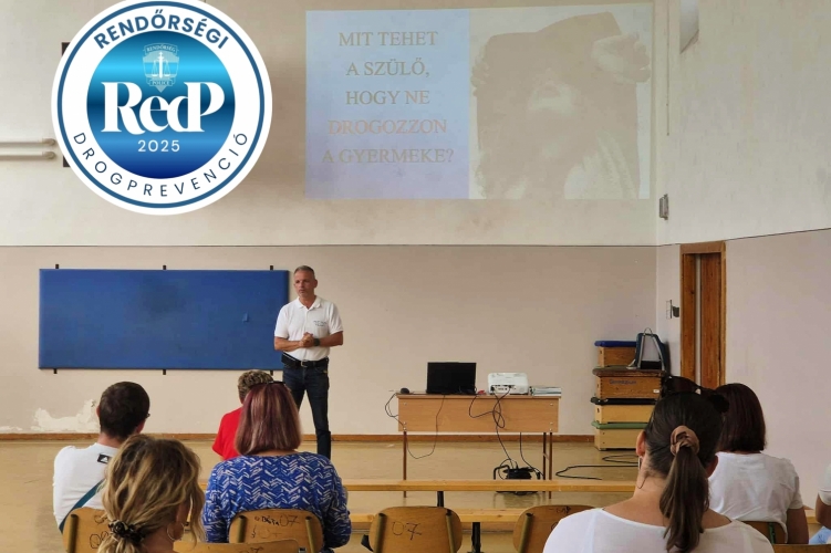 Drogprevenciós előadást tartottak a rendőrök a derecskei szülőknek