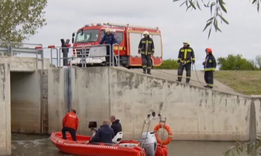 Huttman Máté keresése