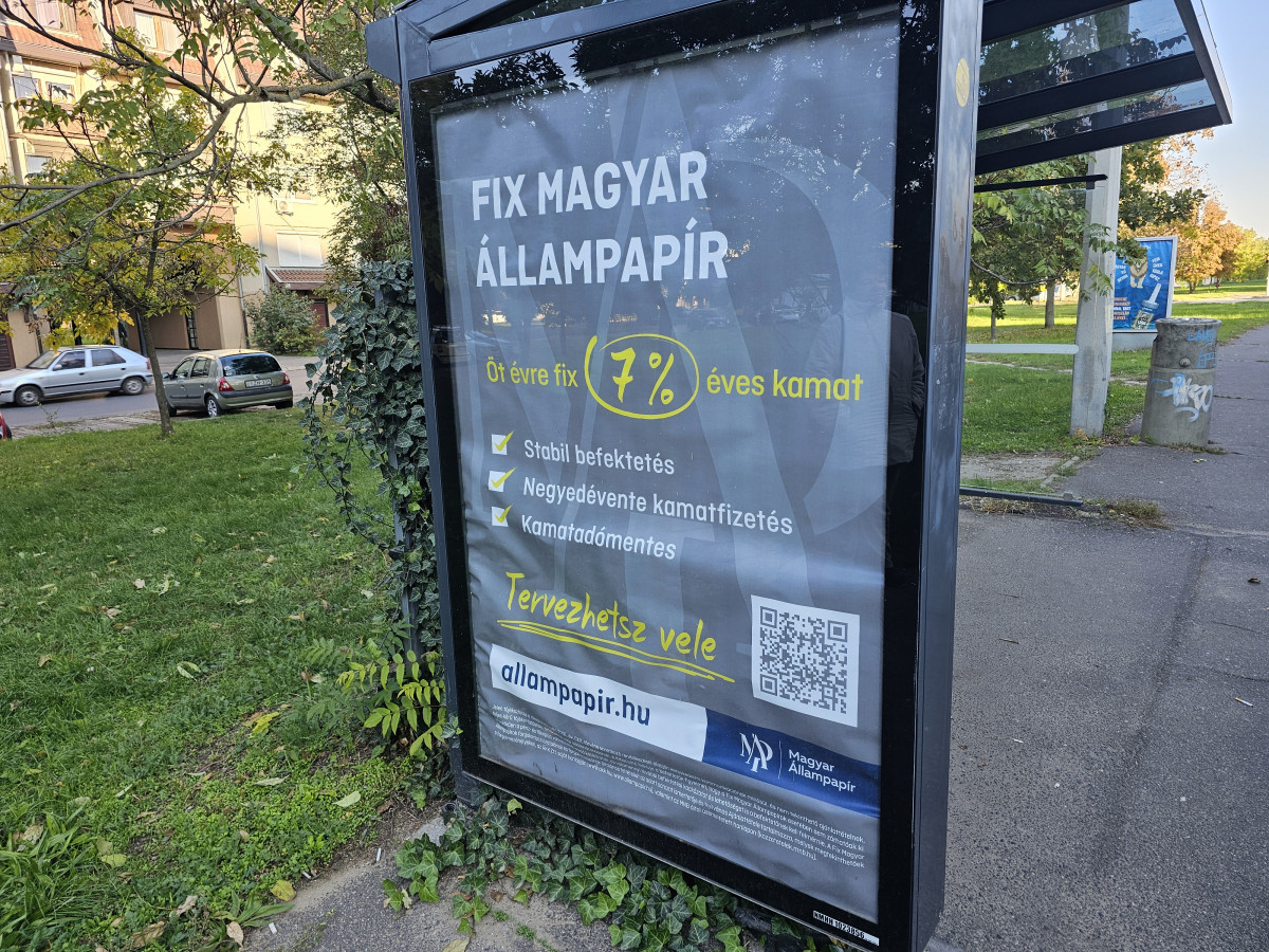 Eltűntek a Nagytemplomot ábrázoló plakátok Debrecenből