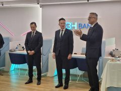 Az MBH Bank debreceni megnyitója