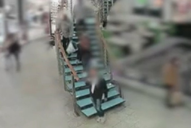 Videón a baleset a Fórum Debrecenben